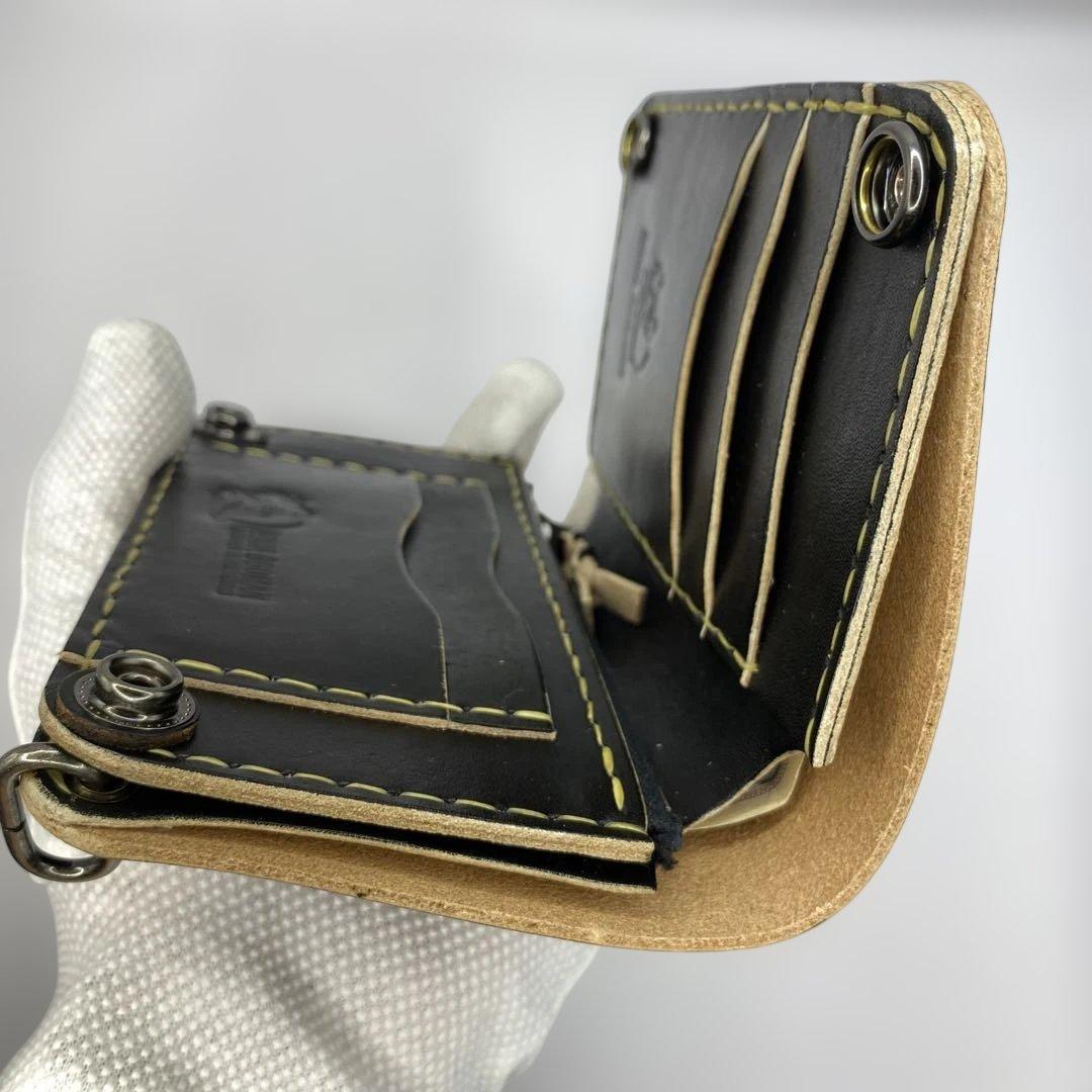 お札折らずに収納できる無骨な手染めミドルトラッカーウォレット BTW0627