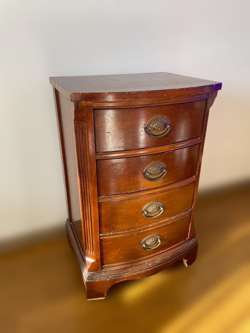 米軍放出品 1966年製 Maddox Table Co. ボウフロントチェスト