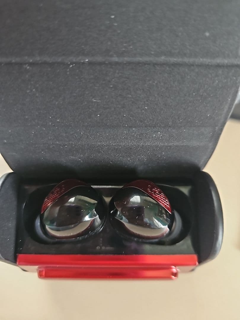 m*様 AVIOT TE-J2-666 HYDEコラボモデル