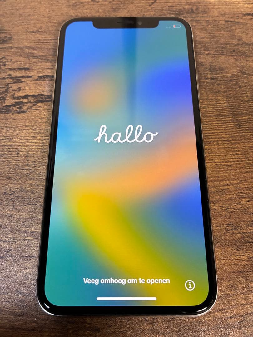 iPhone X 64GB シルバー