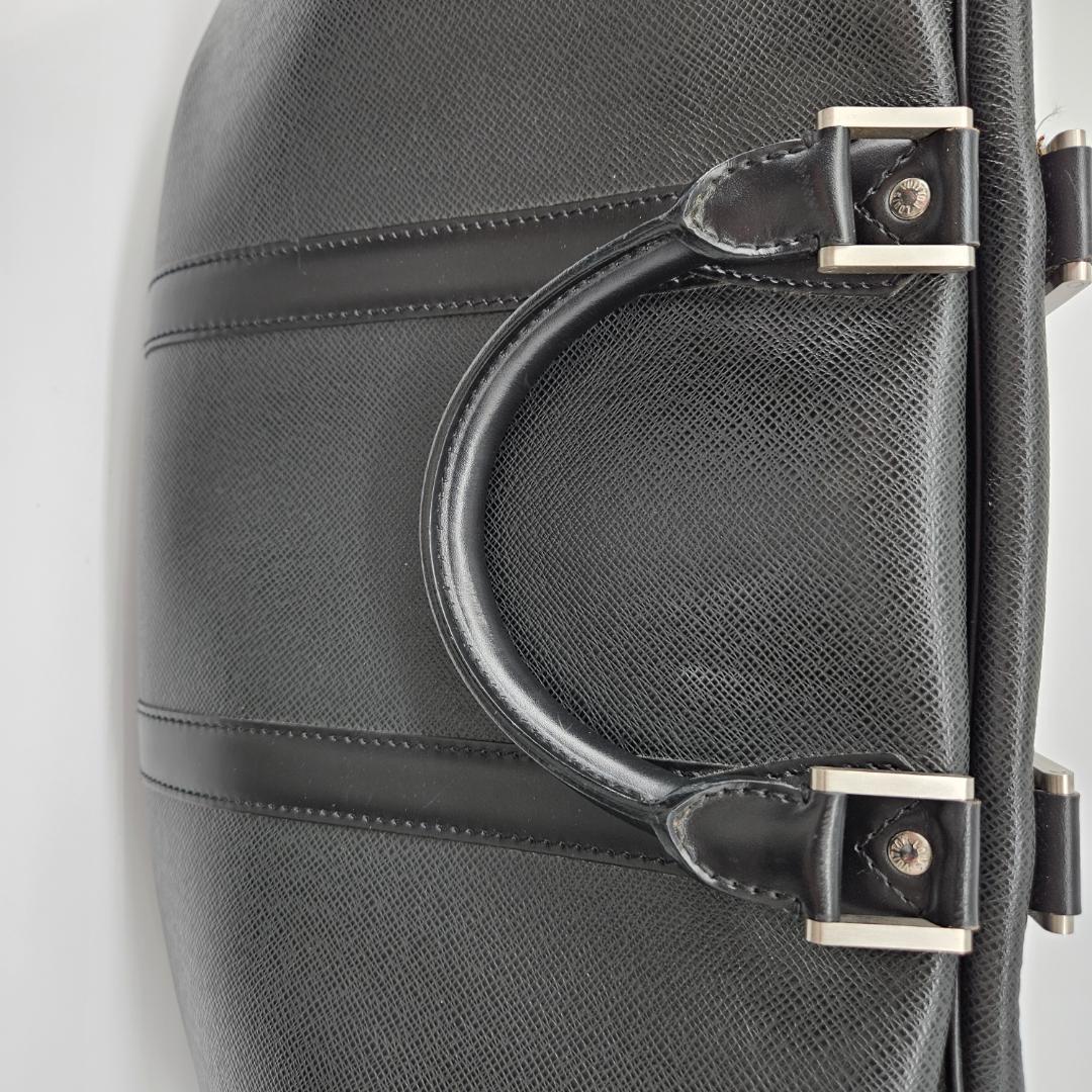 ルイ・ヴィトン キーポルバンドリエール50 エピ ブラック ショルダーストラップ