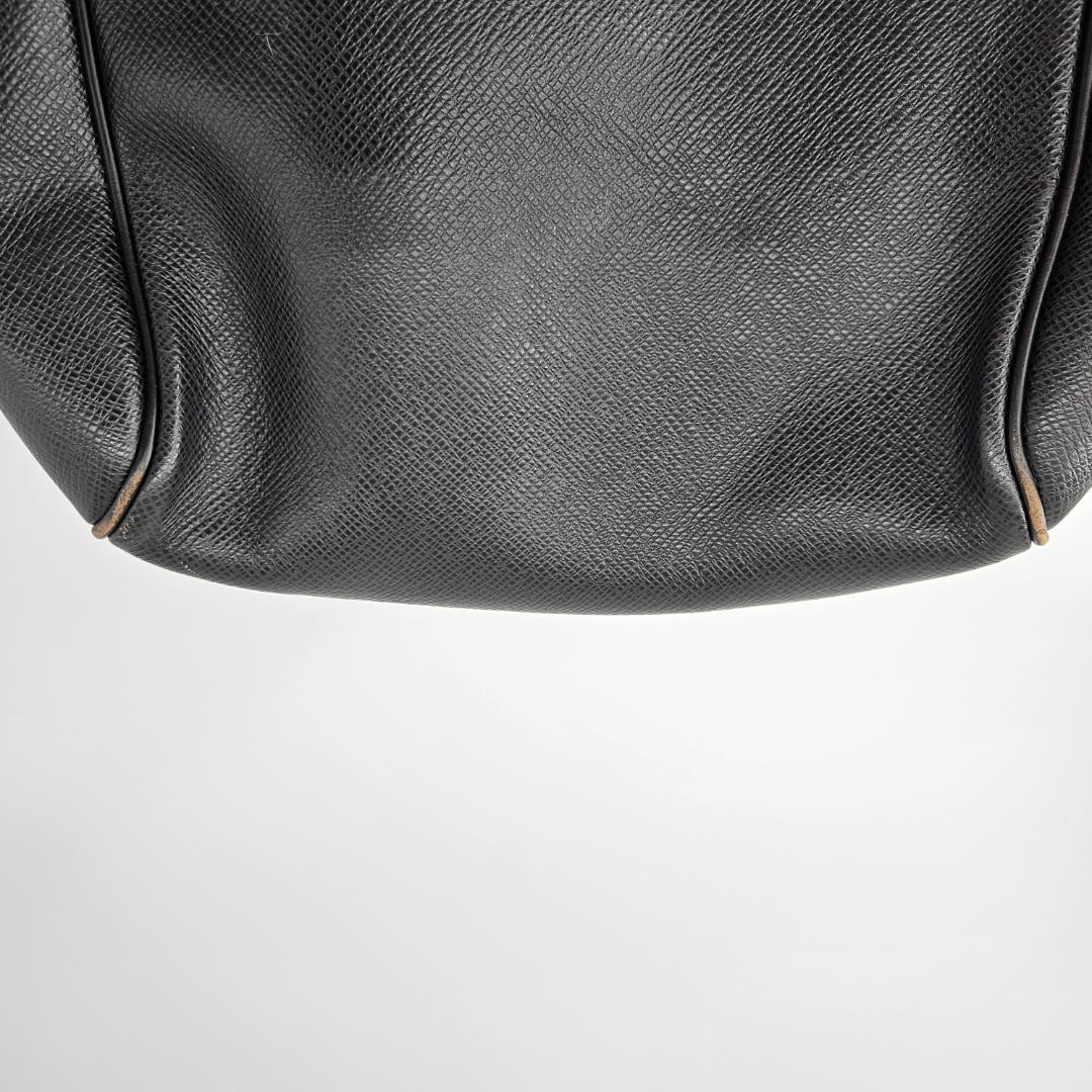 ルイ・ヴィトン キーポルバンドリエール50 エピ ブラック ショルダーストラップ