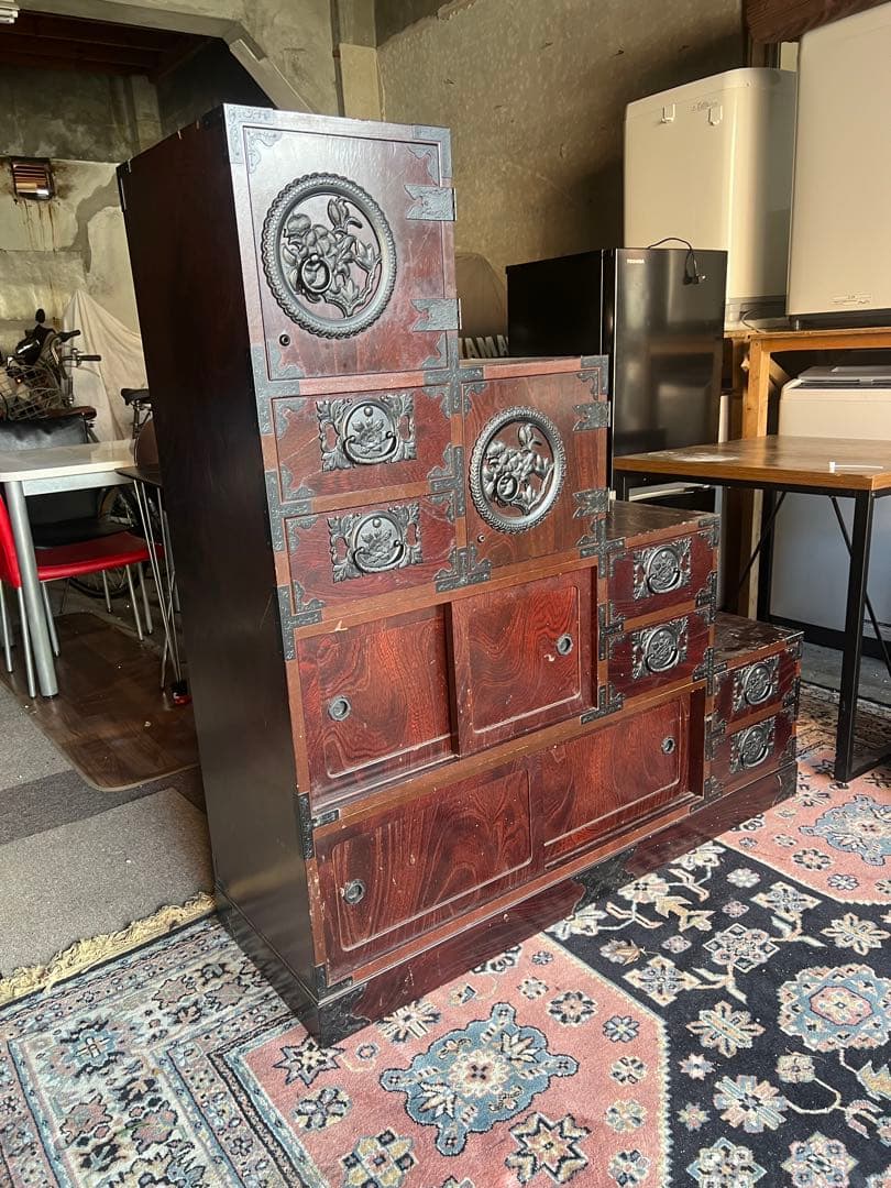 階段タンス　飾り棚 桐箪笥