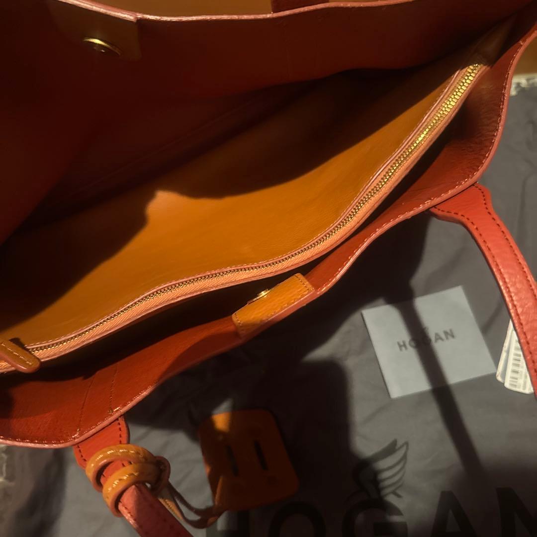 HOGANのトートバッグ