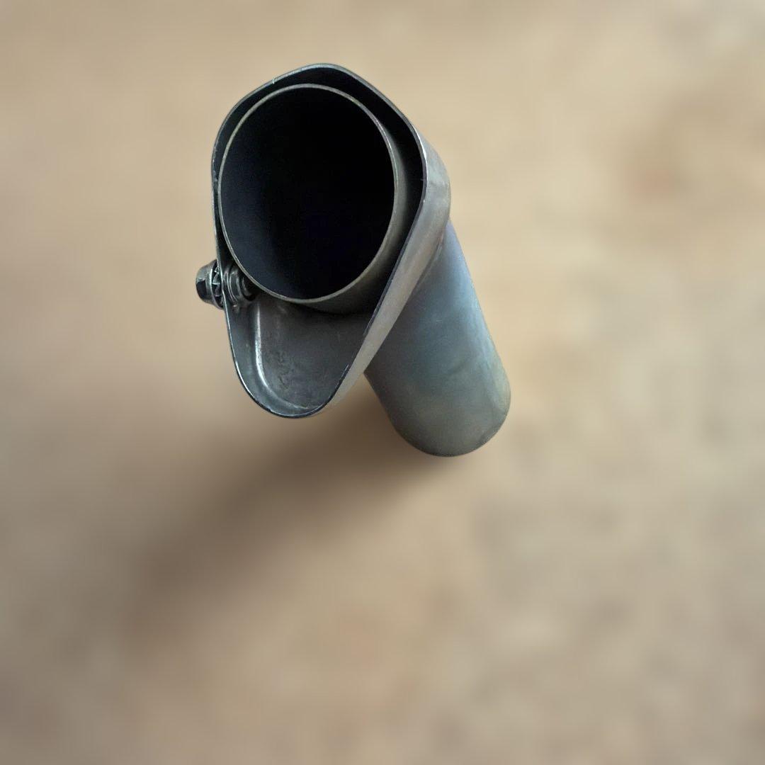 おかたろう F900XR アクラボビッチ カーボンマフラー