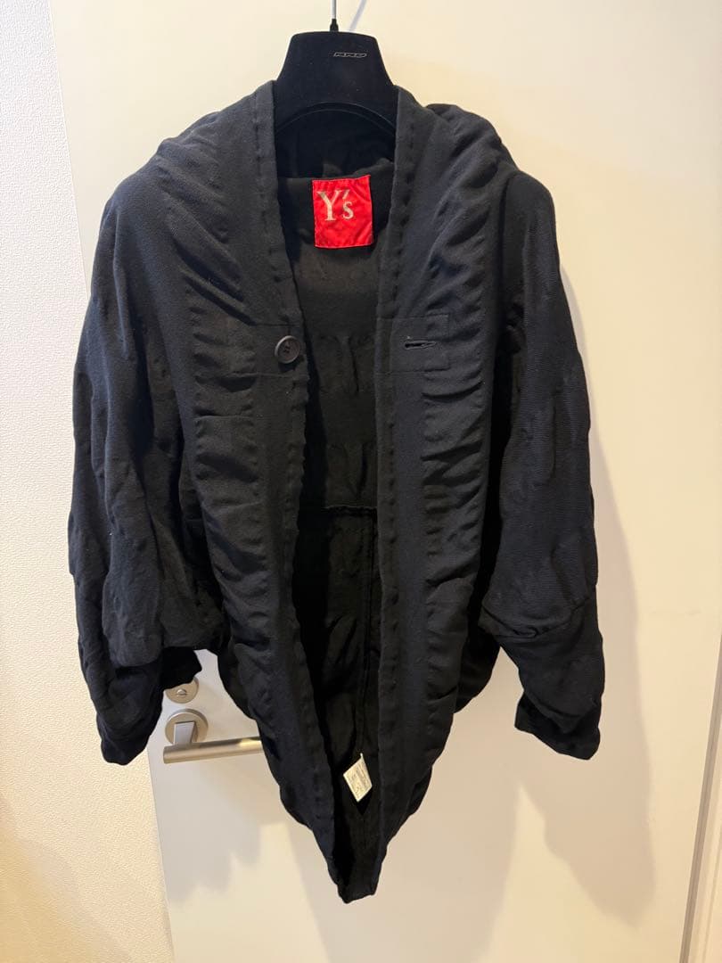 Y's ブラック ケープコート フード付き
