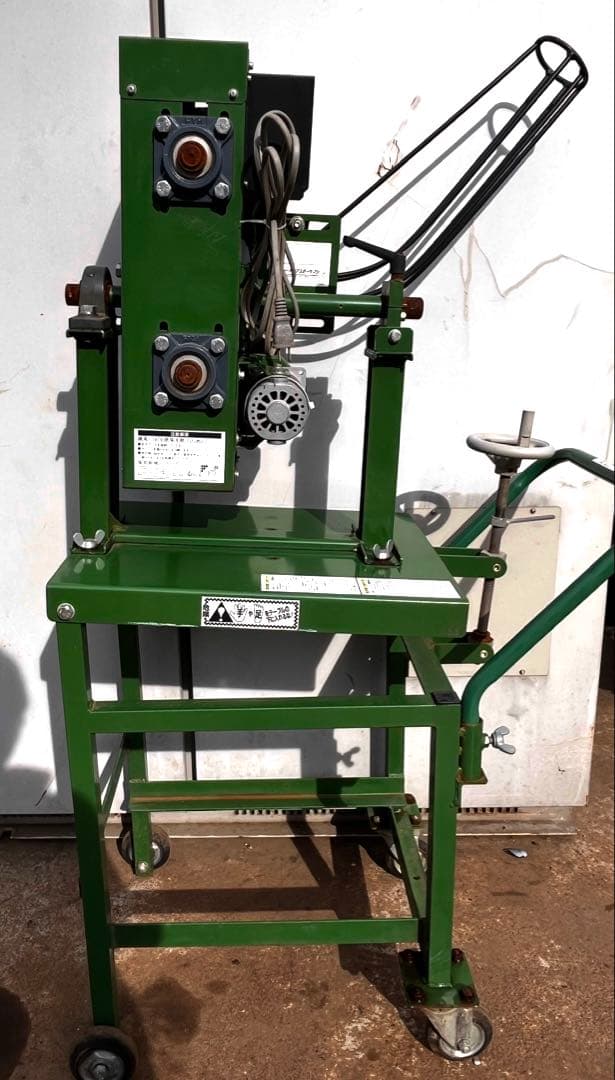 バッティングマシン 二重ホイール