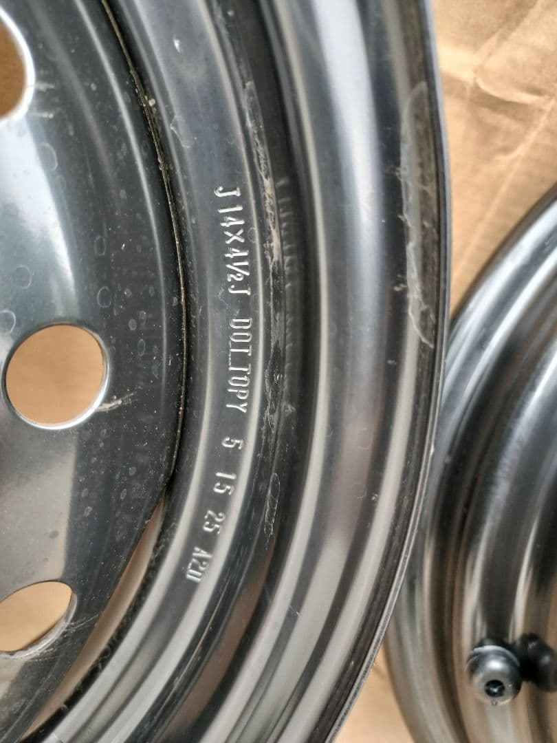 スズキ スペーシア純正ホイール ホイールキャップ 4本セット①