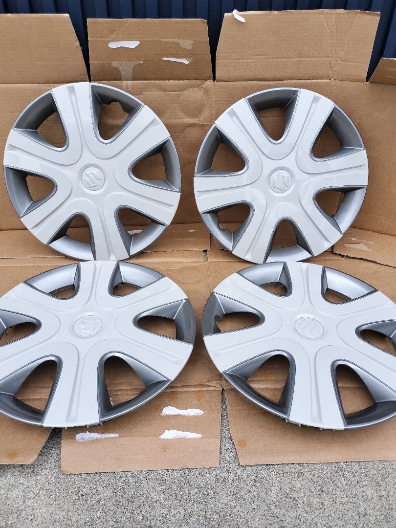 スズキ スペーシア純正ホイール ホイールキャップ 4本セット①