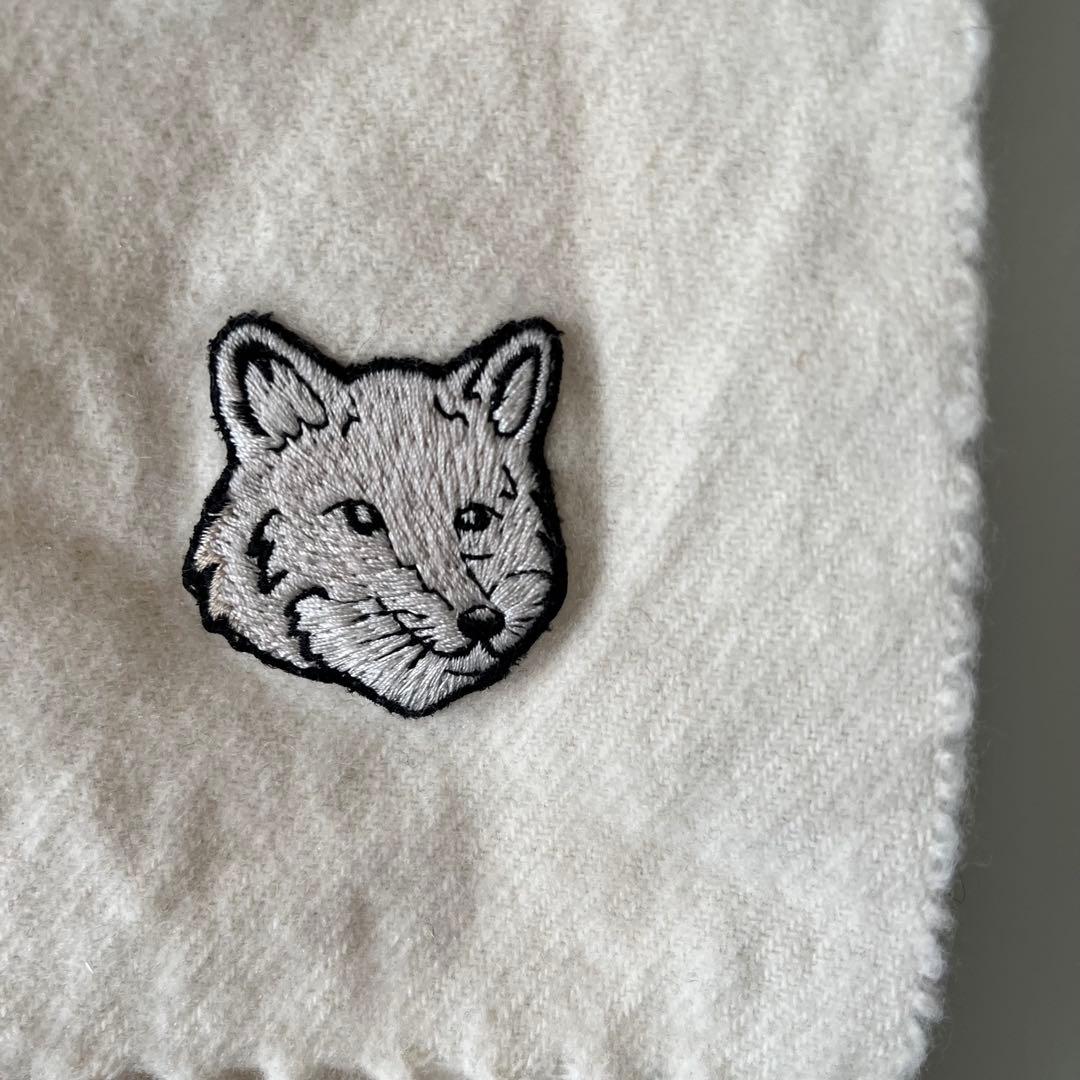 MAISON KITSUNE マフラー ホワイト