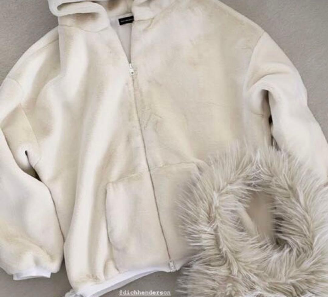 白*様 DICH HENDERSON ボア フード付きジャケット ホワイト