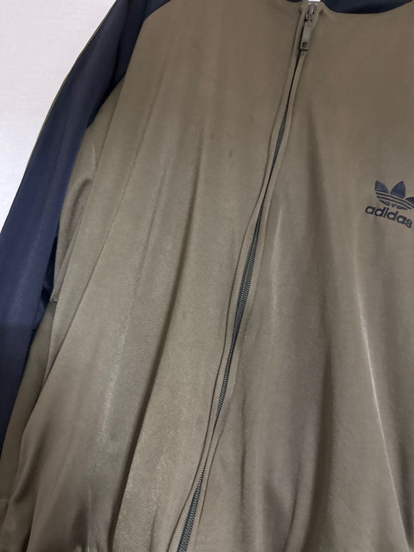 adidas トラックジャケット 90〜00s カーキ シミあり