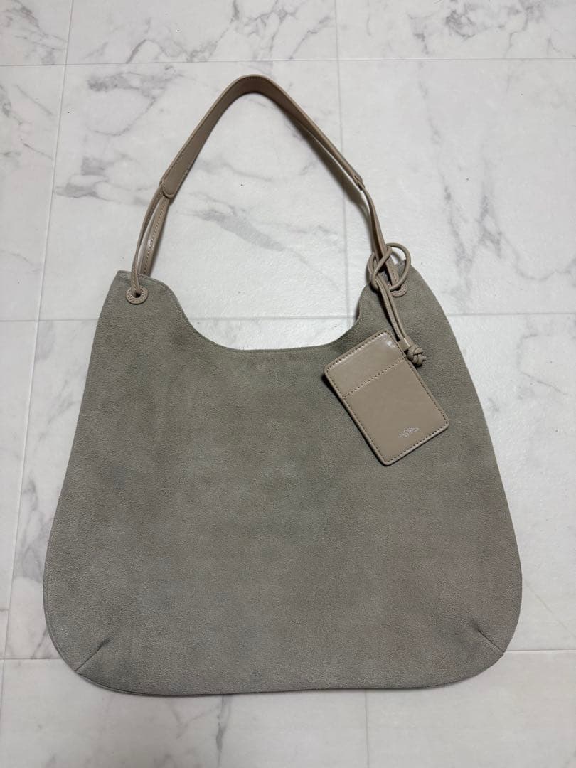 【極美品】Nothing written スエード トートバッグ ベージュ