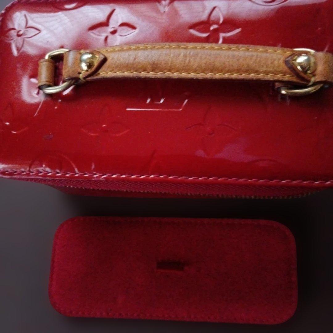 ルイ・ヴィトン　ヴェルニ　赤いエナメルボックス型　ジュエリーケース　小物入れ