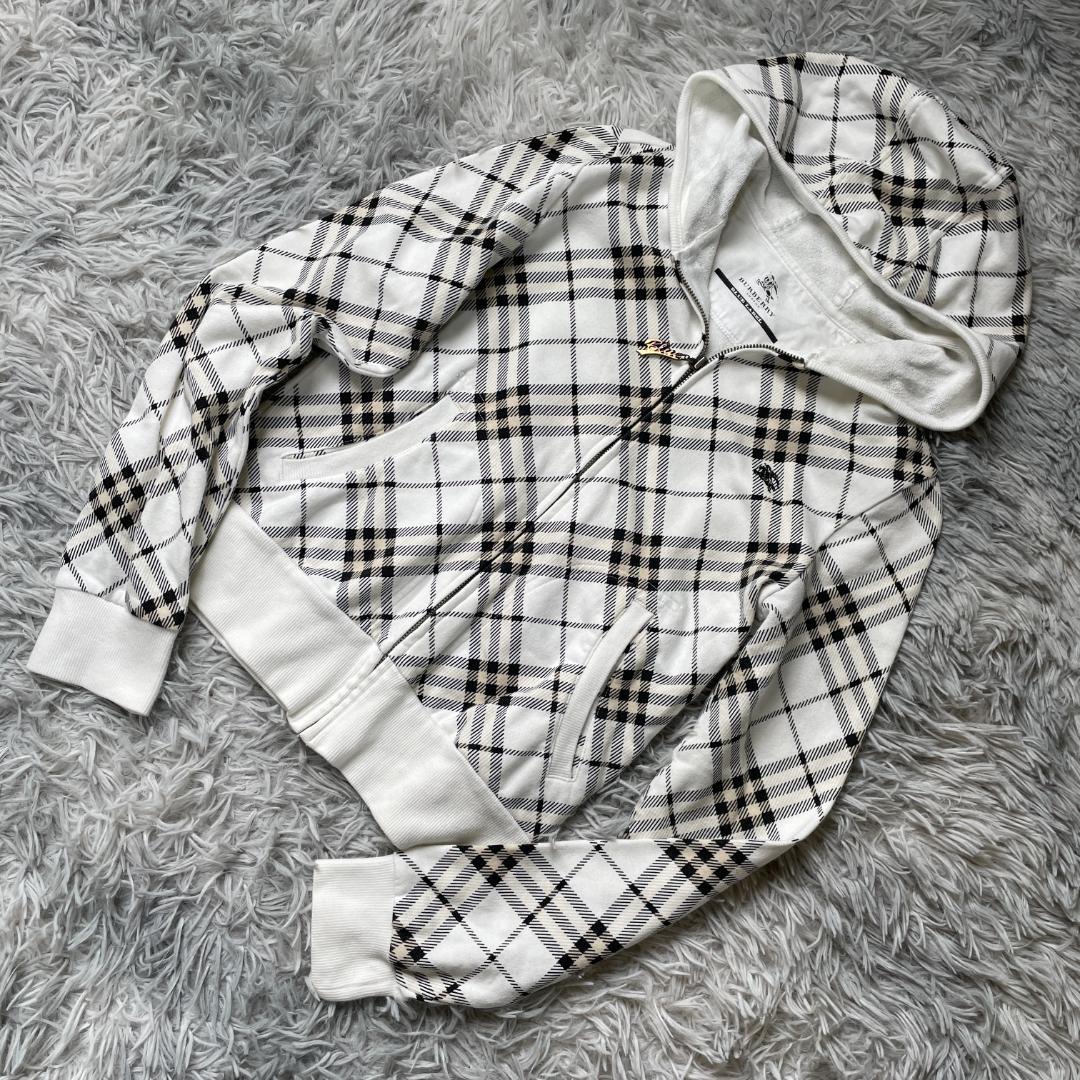 バーバリーブルーレーベル ノバチェック ジップパーカー 日本製 白