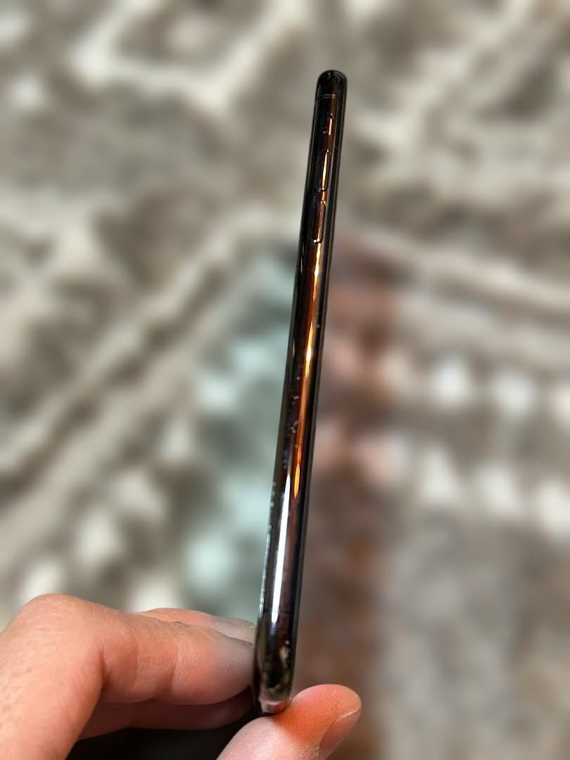 ま*ゆ様 iPhone X スペースグレー　２５６GB ２４時間内発送