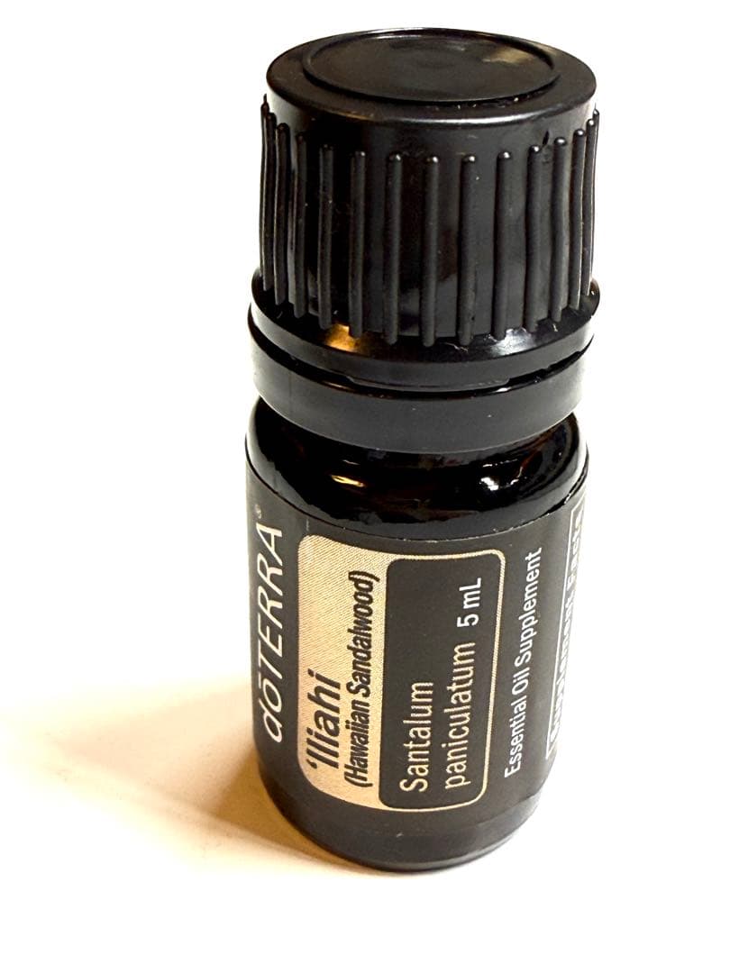 doTERRA ドテラ　lliahi ハワイアンサンダルウッド5ml 新品未開封