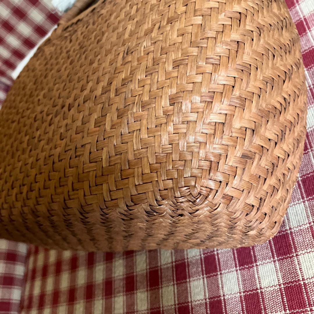 かごやブラウン編み込みかごバッグミナペルホネンかぶせ