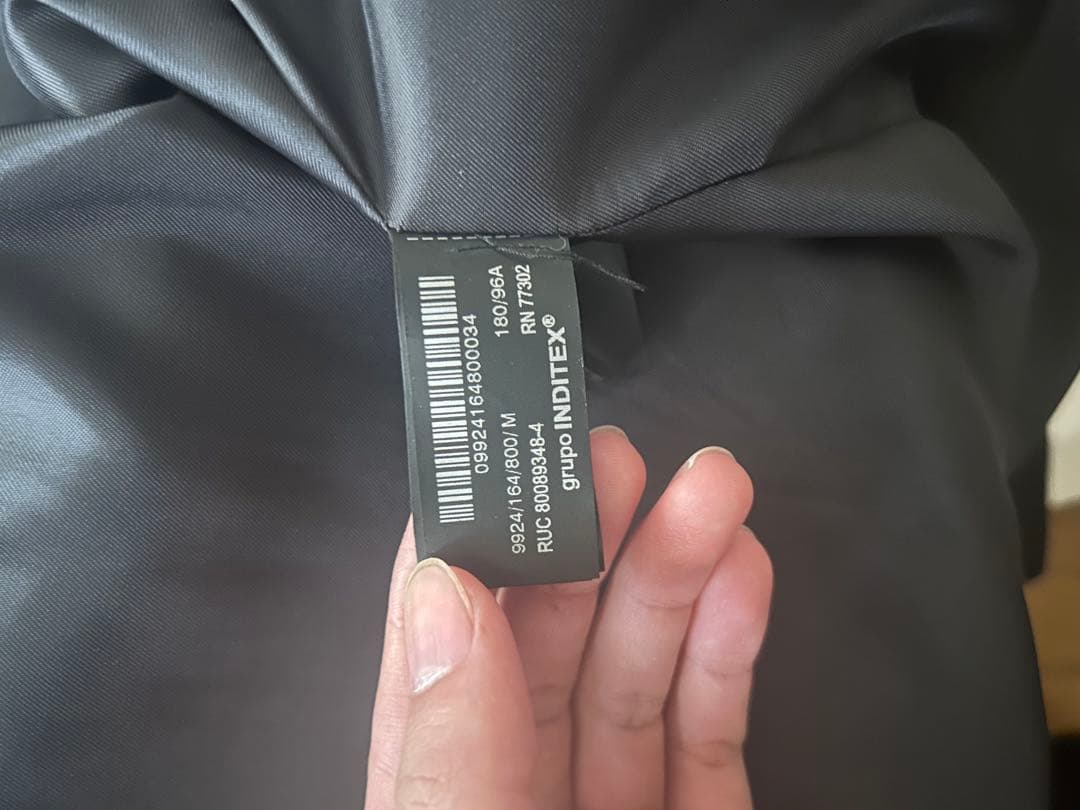 黒 ダブルブレスト チェスターコート　ZARA