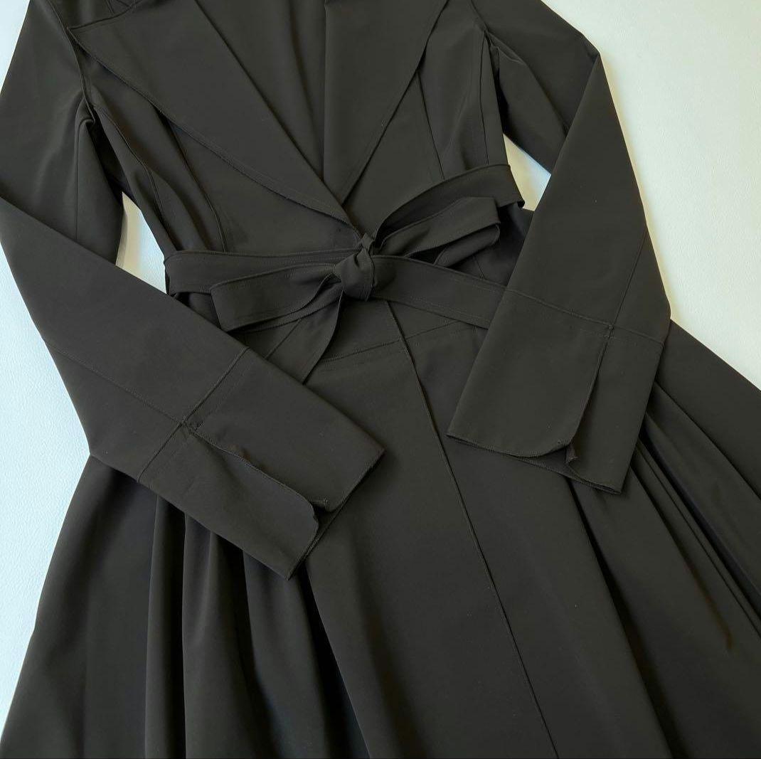 Foxey希少上品ストレッチコート　フオーマル　シルエット抜群　40　値下交渉○