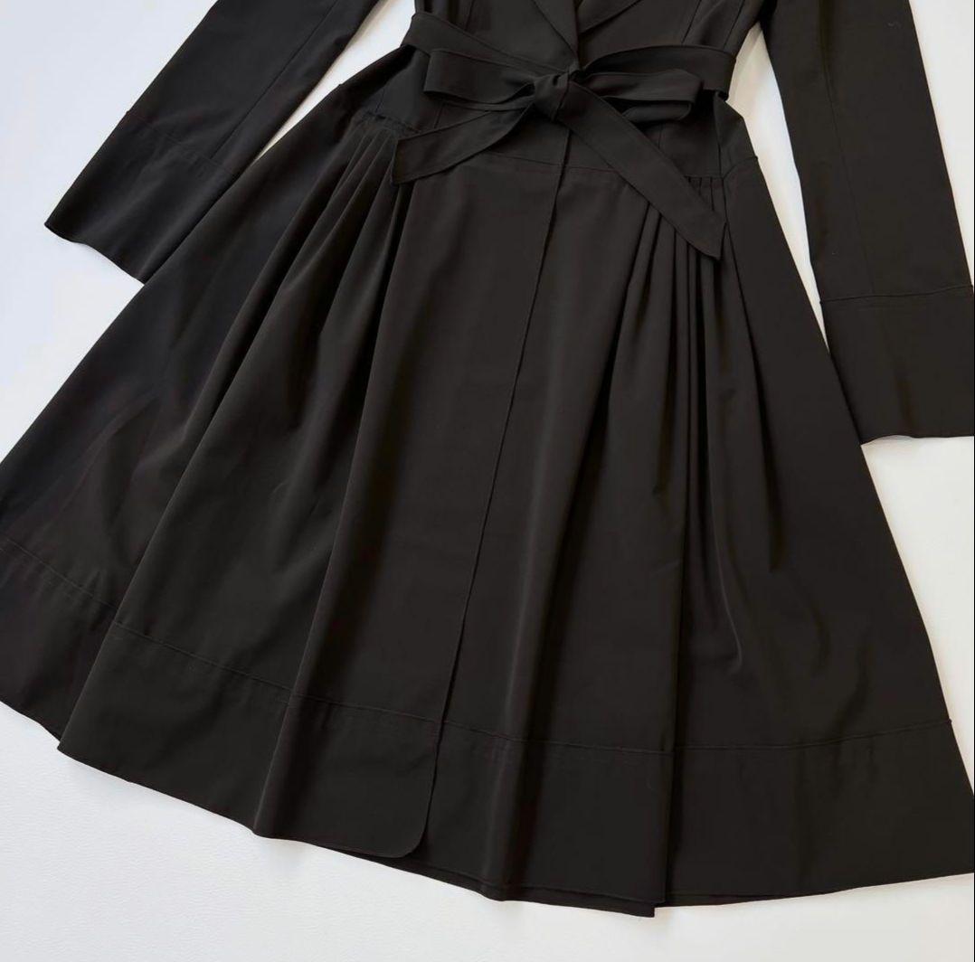 Foxey希少上品ストレッチコート　フオーマル　シルエット抜群　40　値下交渉○