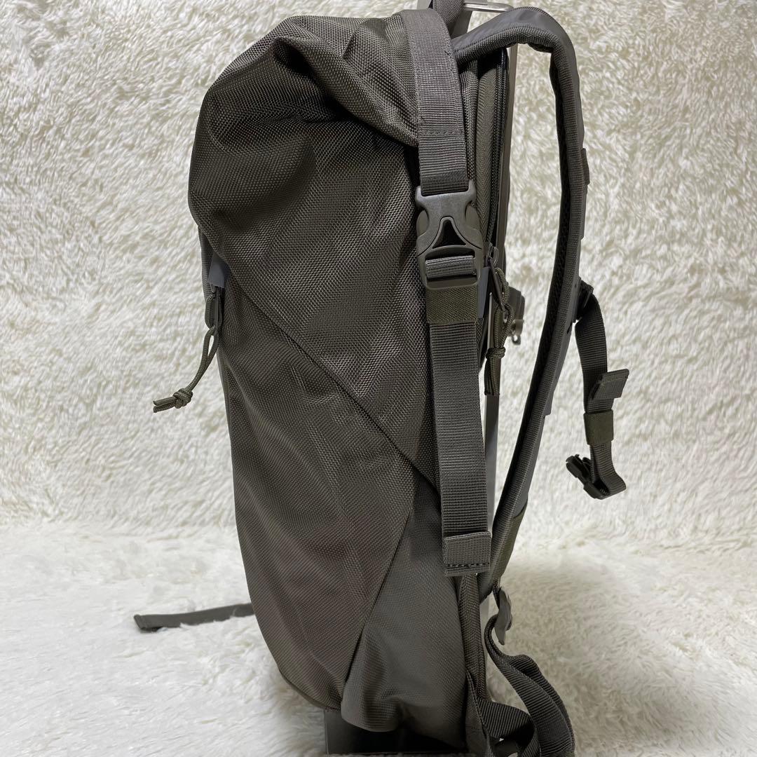 極美品✨5.11タクティカル　バックパック　リュック　ミリタリー　防水　完売品