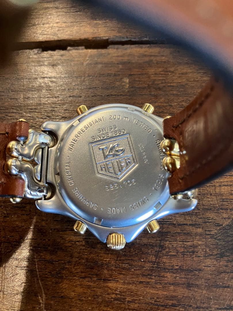 タグホイヤー　アイルトンセナ