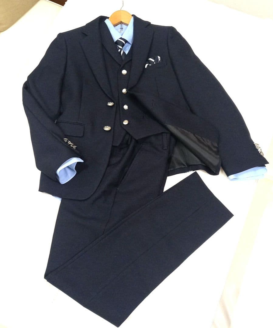 御依頼極美品ワンダーファクトリースーツ6点セット　ベスト銀ボタン濃紺150
