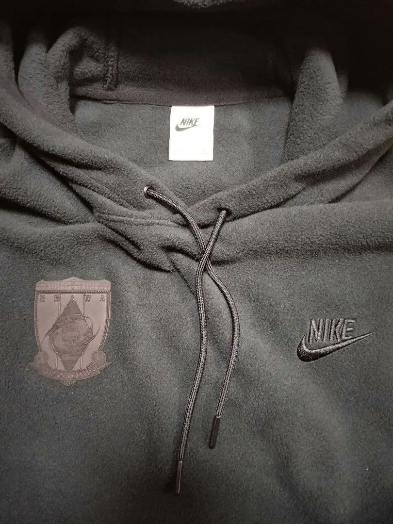 浦和レッズ　NIKE クラブ+ POLAR フリースプルオーバー L/Sフーディ