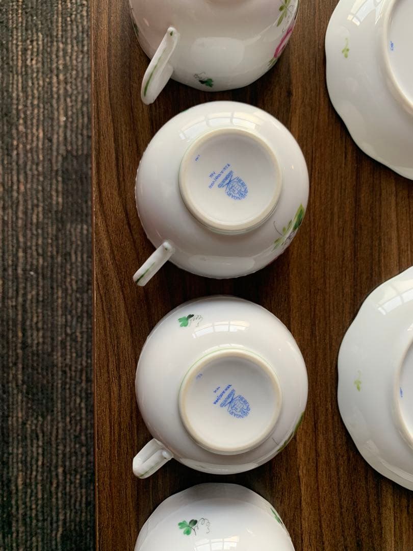 【値下げ可】HEREND ウィーンの薔薇　プレート5枚&カップアンドソーサー5客