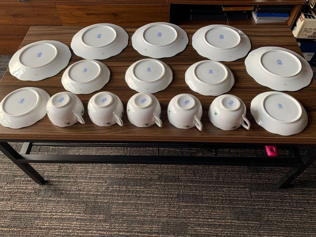 【値下げ可】HEREND ウィーンの薔薇　プレート5枚&カップアンドソーサー5客