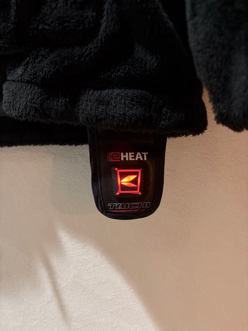 RSタイチ　電熱ジャケット（e-HEAT フリースインナーパーカー）