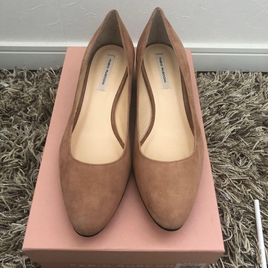 【新品未使用】ファビオルスコーニ　ベージュ スエード パンプス 36