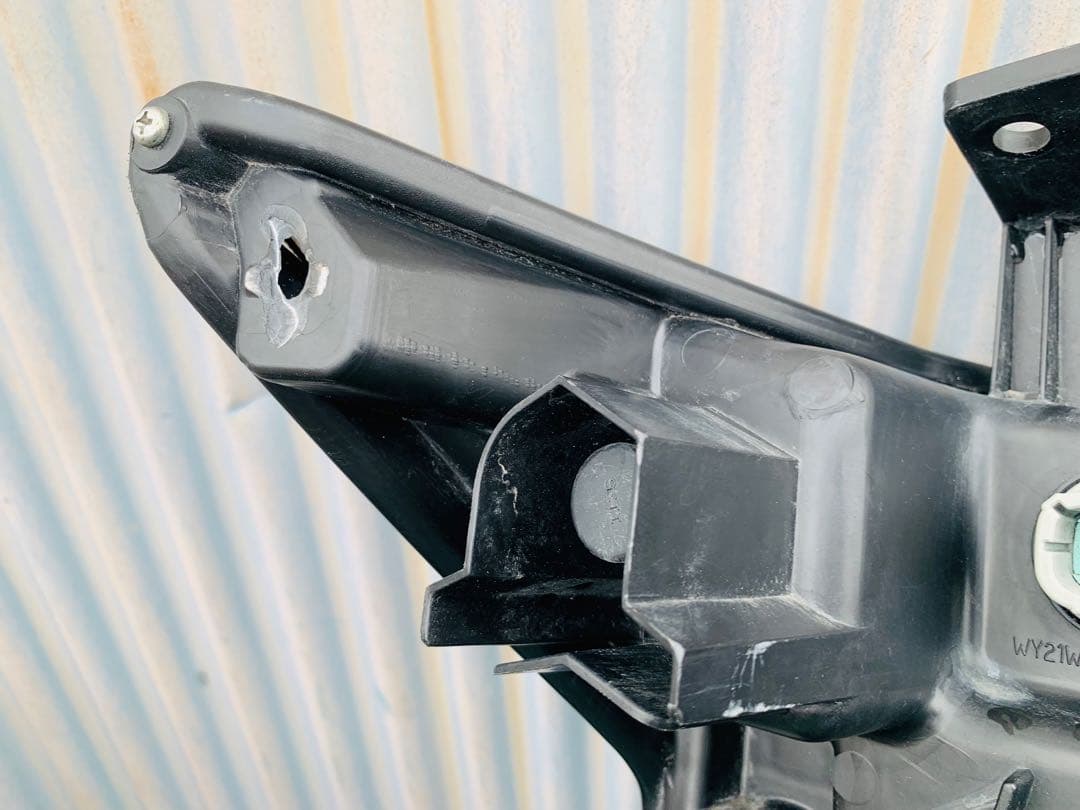 クリアヘッドライト 自動車用 Elgrand(E52)