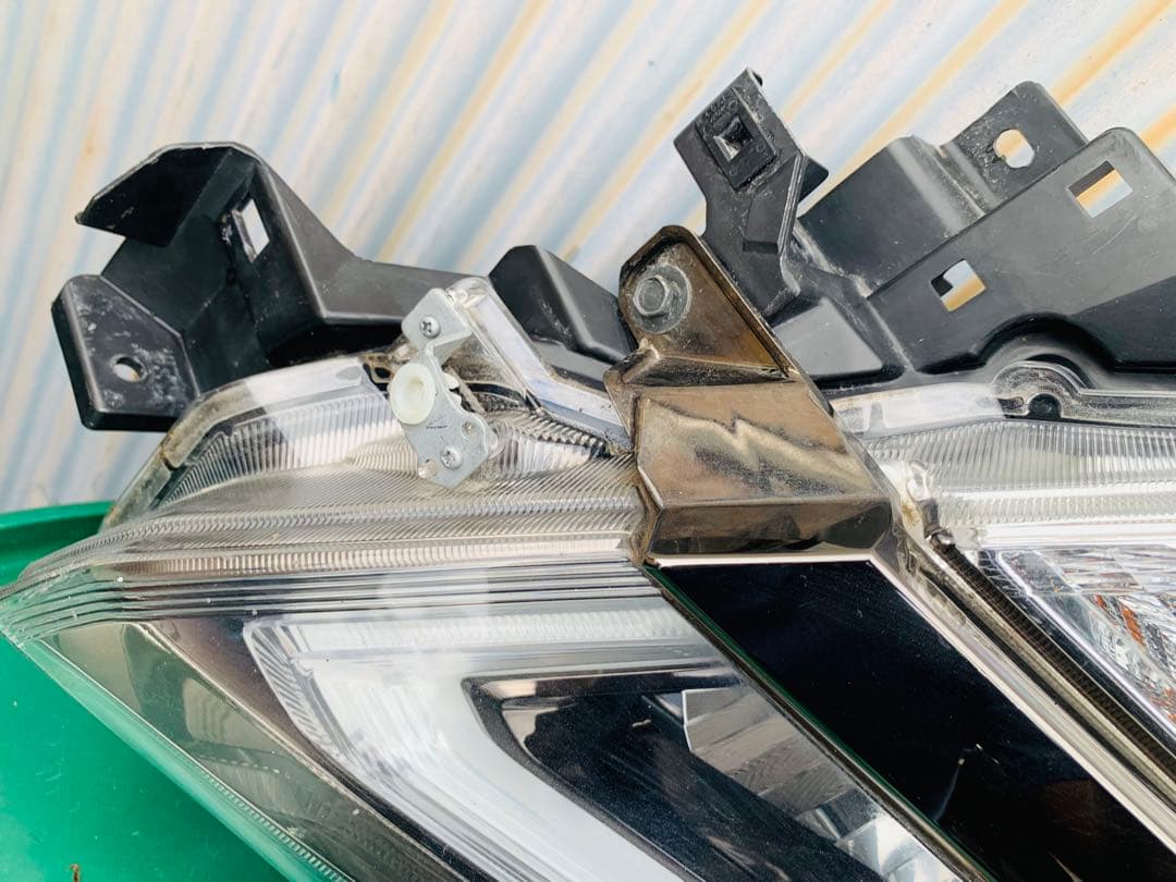 クリアヘッドライト 自動車用 Elgrand(E52)