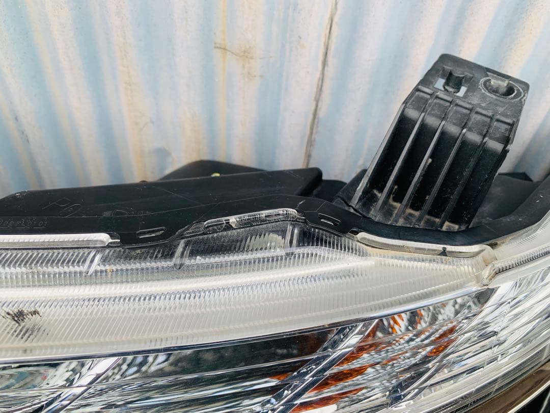 クリアヘッドライト 自動車用 Elgrand(E52)