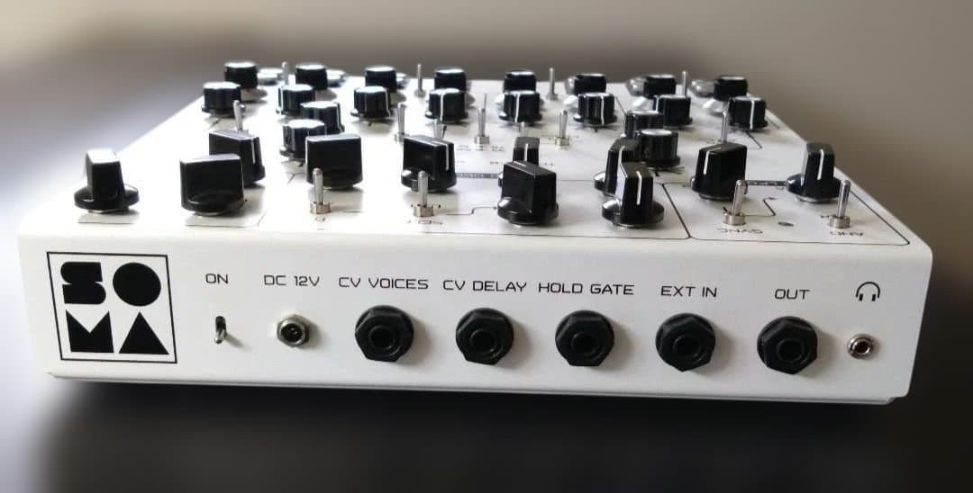 LYRA-8 オーガニックシンセサイザー SOMA laboratory