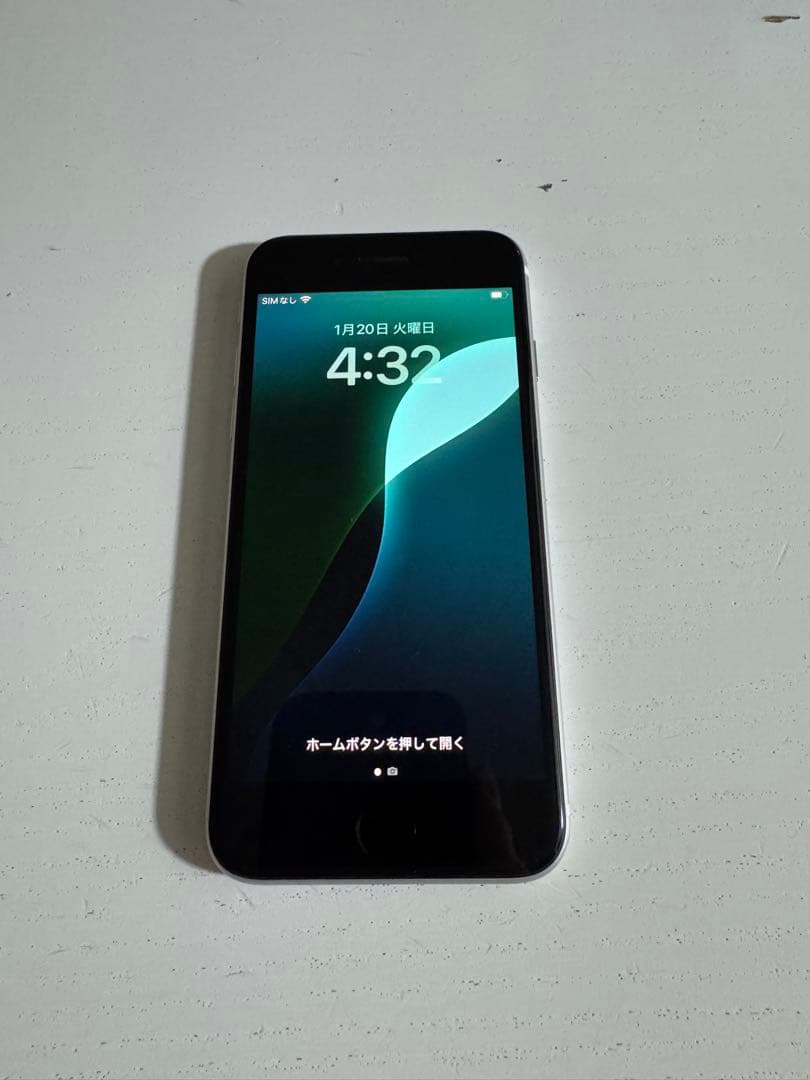 Apple iPhone SE (第2世代) 64GB ホワイト SIMフリー