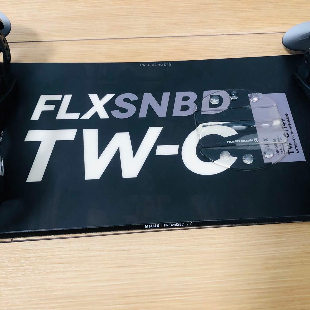 FLUX TW-C 149cm 超軽量グラトリボード　FLUXバイン付き