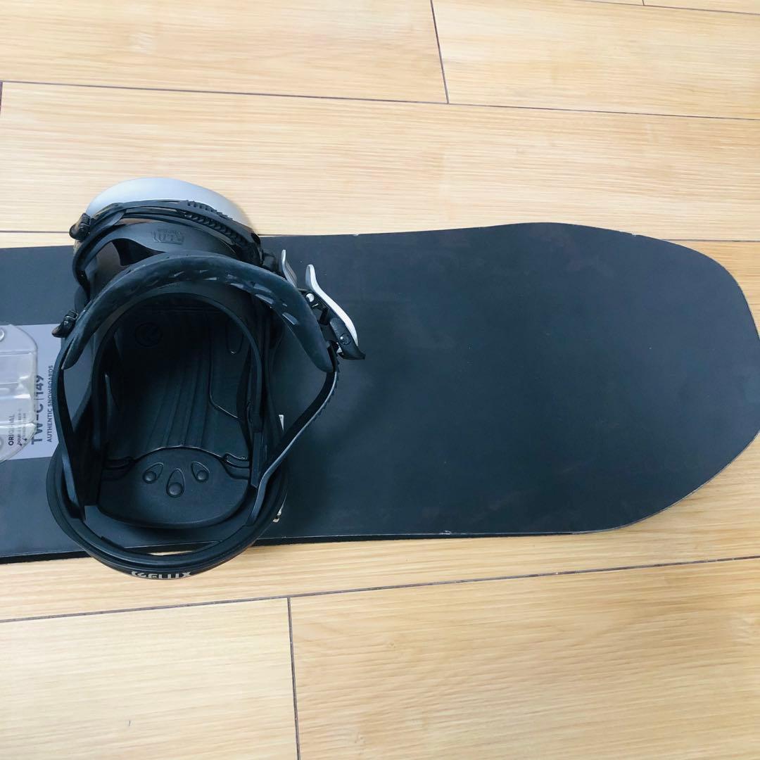 FLUX TW-C 149cm 超軽量グラトリボード　FLUXバイン付き
