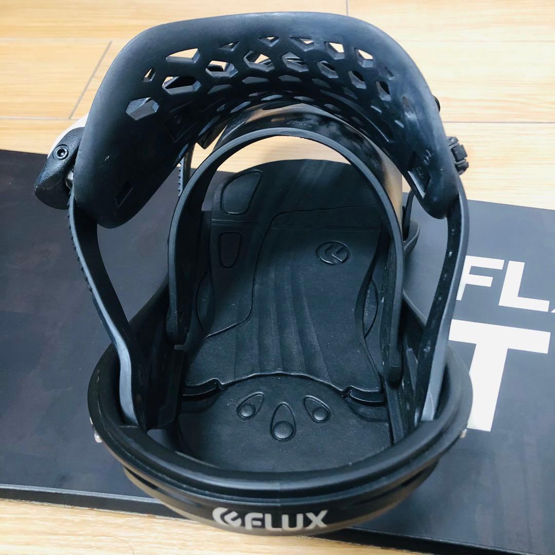 FLUX TW-C 149cm 超軽量グラトリボード　FLUXバイン付き