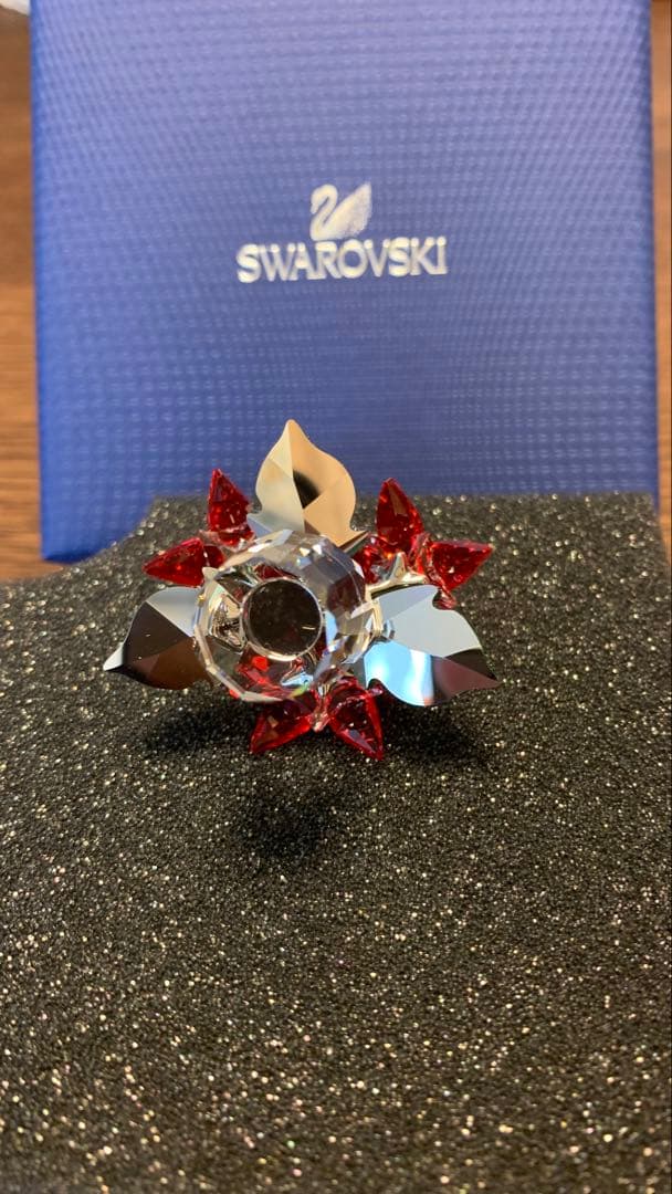 スワロフスキー（Swarovski） 花の置物 赤と緑　ポインセチア　クリスマス