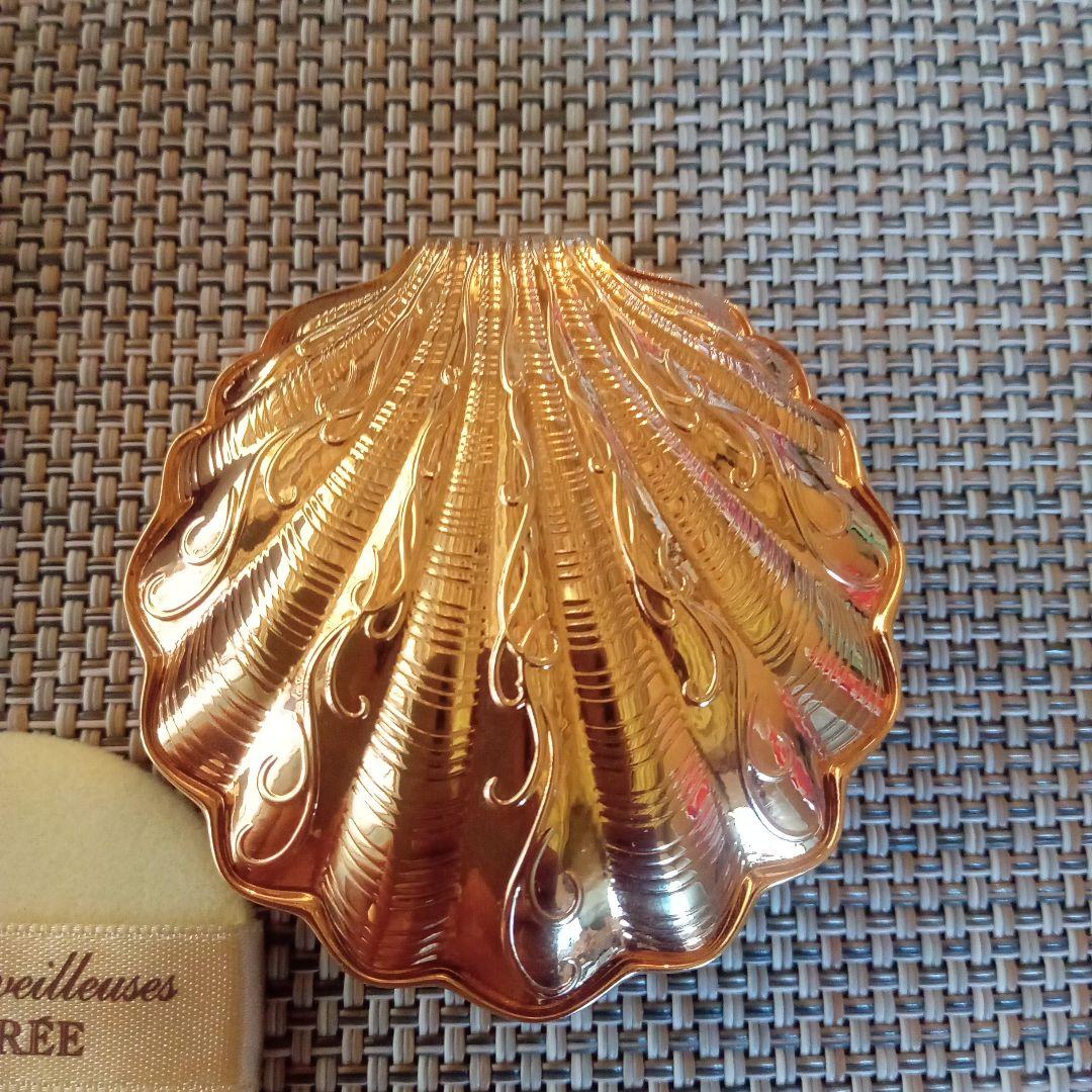 [美品]　ラデュレ リミテッド エディション パウダーケース パウダー付