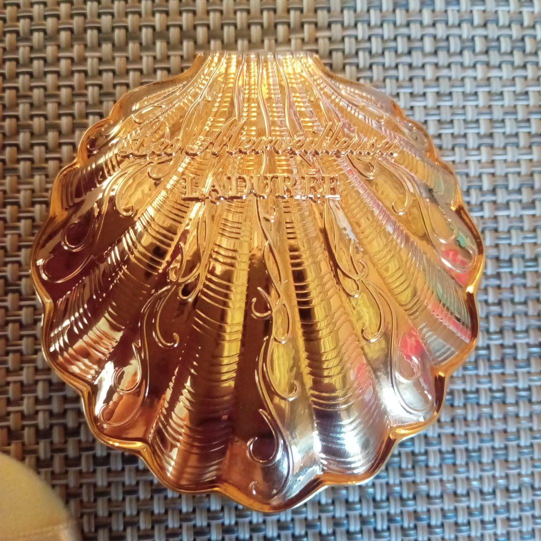 [美品]　ラデュレ リミテッド エディション パウダーケース パウダー付