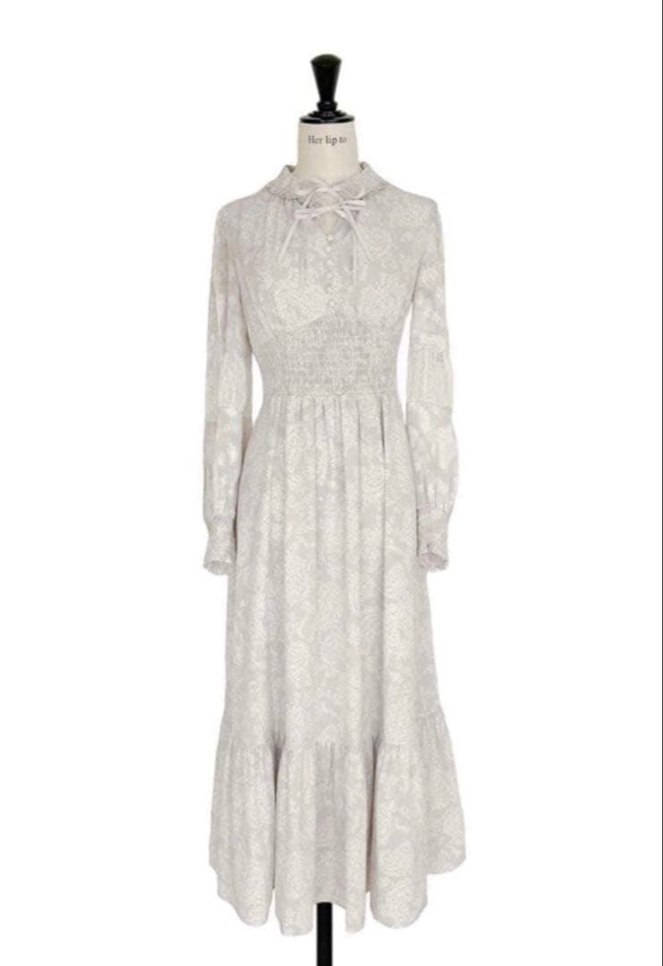 ワンピース Herlipto WinterFloral Long-sleeve Dress