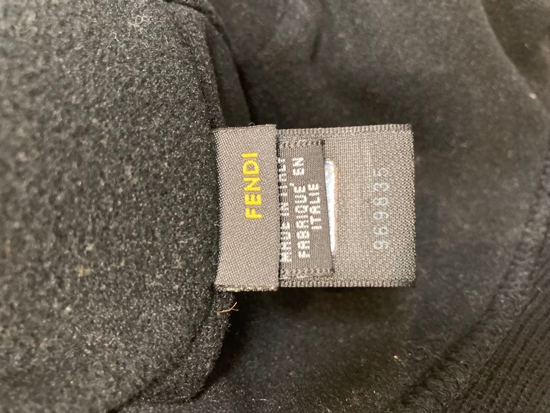 fendiバケットハット ネイビー ブラック ロゴパターン