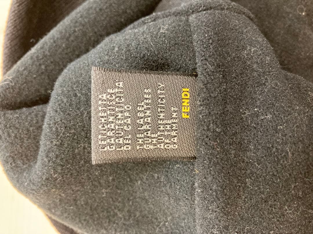 fendiバケットハット ネイビー ブラック ロゴパターン