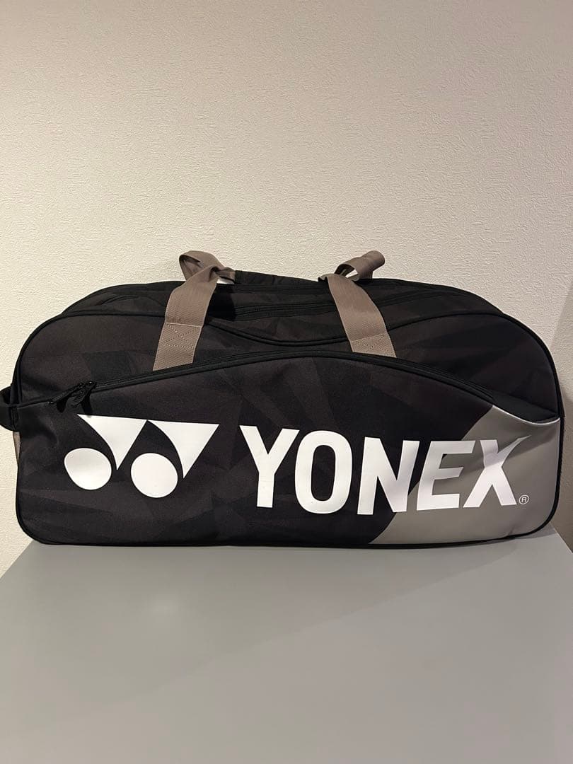 【最終値下】YONEX TOUR EDITION バドミントンバッグ