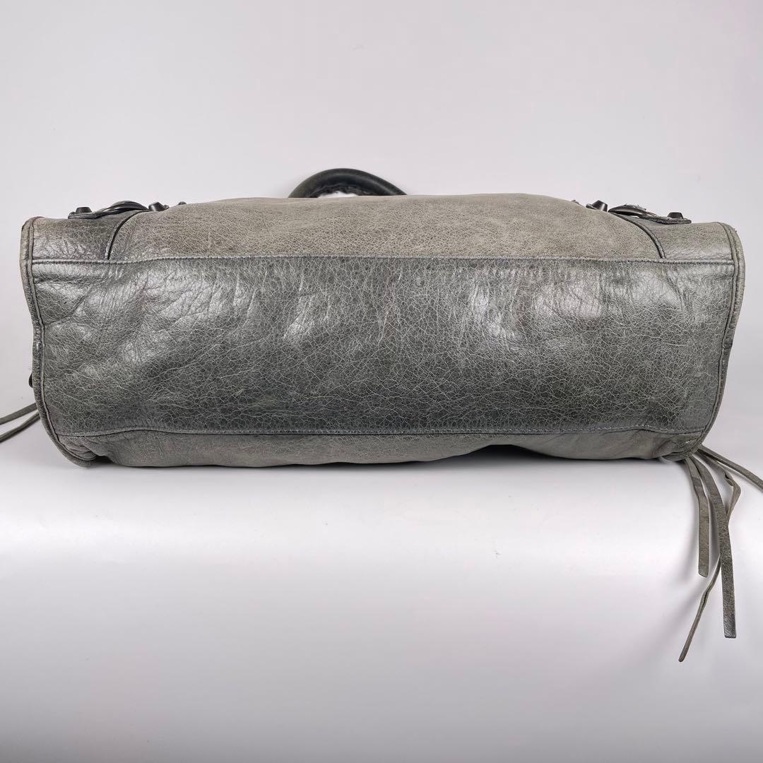 バレンシアガ　ハンドバッグ　ショルダーバッグ　2way レザー　グリーン