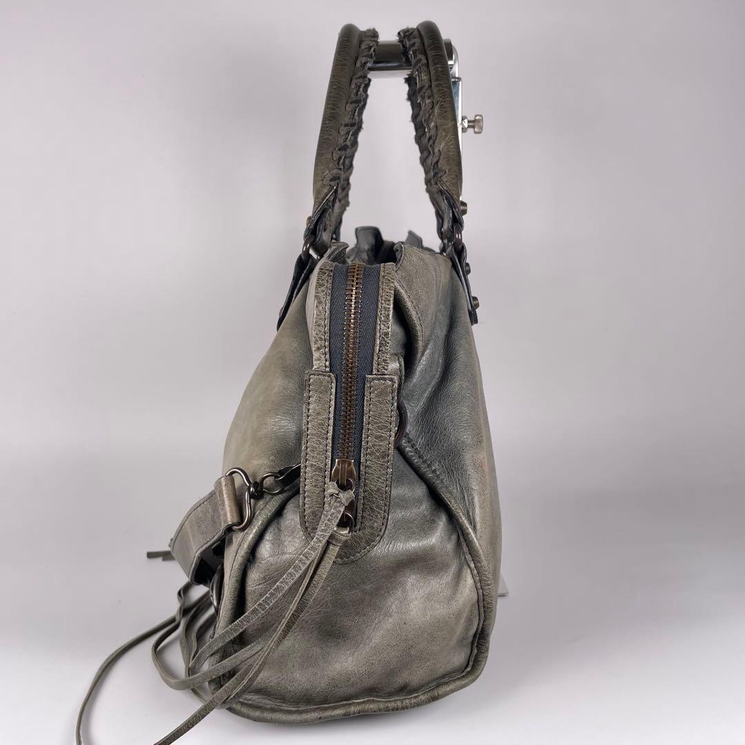 バレンシアガ　ハンドバッグ　ショルダーバッグ　2way レザー　グリーン